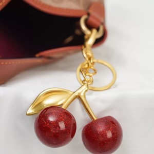 Bán buôn 3D Cherry Keychain kim loại lưu niệm vòng chìa khóa - Product Image 2