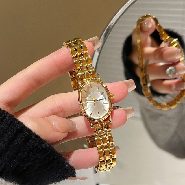 IEKE Classic Simple Temperament Manufacturers Ellipse Oval Style Retro Oval Stainless Steel Band Women's Quartz Analog Watch
