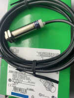 Sensor Saklar Proximity Baru Tersedia XS612B1DAL2 XS612B1DBL2 Kualitas Tinggi Garansi Satu Tahun DHL FEDEX UPS