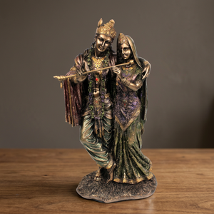 Estatua Tradicional Hecha a Mano de Resina de Radha Krishna Tocando Flauta, Acabado Metálico Cobre Antiguo, Ídolo de Pareja Divina para Mesa del Hogar - Product Image 2