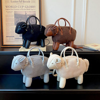 Sac à main en forme d'agneau au design créatif, sac à bandoulière en peluche mignon et tendance, sac à bandoulière décontracté et polyvalent en forme d'animal