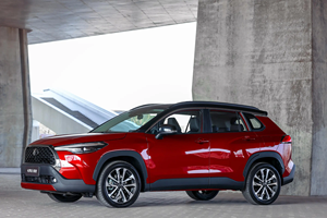 Toyota Corolla CROSS 2026 2.0L CVT Pioneer Edition Linksgestuurd Voorwielaandrijving Lichtmetalen velgen Luxe brandstofauto Chinese oorsprong - Product Image 5