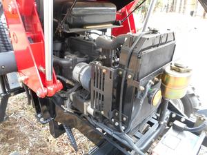 Tracteur agricole YTO-SG254 25 CV à <span class=keywords><strong>prix</strong></span> abordable avec option de motoculteur rotatif et de remorque, doté d'un système de sécurité ROPS pour une utilisation agricole - Product Image 4