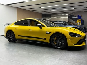 Voiture d'occasion Xiao Mi SU7 Ultra, 4 portes, 5 places, intérieur luxueux, 100% électrique, 630 km d'autonomie, véhicule à énergie nouvelle - Product Image 4