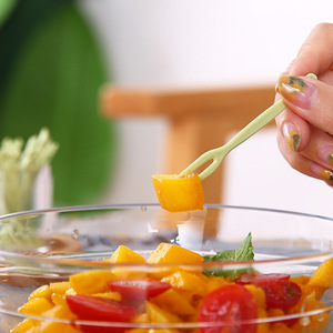 Fruit <b>fork</b> set, disposable plastic two-pronged <b>forks</b>, suitable for home use, for eating fruit, cakes, <b>desserts</b>, and snacks. - Product Image 3