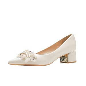 <span class=keywords><strong>Scarpe</strong></span> da donna <span class=keywords><strong>con</strong></span> <span class=keywords><strong>tacco</strong></span> alto a punta da donna <span class=keywords><strong>con</strong></span> <span class=keywords><strong>tacco</strong></span> quadrato nuove <span class=keywords><strong>scarpe</strong></span> da sposa <span class=keywords><strong>con</strong></span> <span class=keywords><strong>tacco</strong></span> basso di perle <span class=keywords><strong>rosse</strong></span> <span class=keywords><strong>scarpe</strong></span> da sposa da donna - Product Image 4
