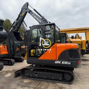 Excavatrice d'occasion à prix avantageux Dx60D à vendre, d'origine coréenne, hydraulique sur chenilles DOOSAN 60, en bon état, rouge - Product Image 2