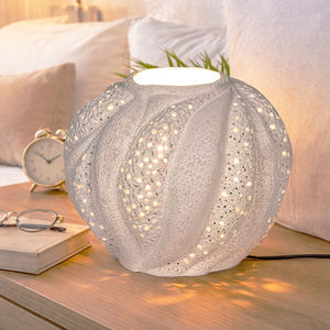 Lámpara de Mesa de Cerámica Blanca Hecha a Mano con Forma de Erizo de Mar, Luz Ambiental Decorativa para Dormitorio, Sala de Estar, Hotel - Product Image 4