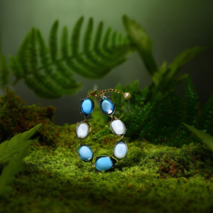 Pulsera de Acero Inoxidable con Gema Azul, Chapada en Oro PVD, Joyería de Moda Sostenible y Resistente - Product Image 3