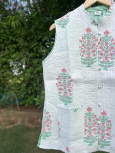 Chaqueta sin mangas premium hecha a mano con estampado de bloques y acolchado para mujer |   Chaleco de Algodón |   Ropa exterior informal de estilo bohemio étnico para combinar en capas - Product Image 5