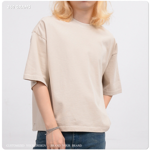 เสื้อยืดผู้ชายคุณภาพสูง หนานุ่ม สไตล์วินเทจ ล้างสีแบบแอซิดวอช ทรงโอเวอร์ไซส์ แบบครอป ตัดเย็บพิเศษ พิมพ์ลาย - Product Image 4