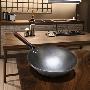 Juego de utensilios de cocina de estufa de Gas sin recubrimiento hecho a mano de Zhangqiu, <span class=keywords><strong>Wok</strong></span> de hierro forjado con mango de madera, tapa de vidrio, olla de acero antiadherente para freír - Product Image 1