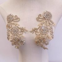 Appliques en strass thermocollants 3D écologiques personnalisées pour costumes de mariage - Garniture perlée dorée en tissu de luxe