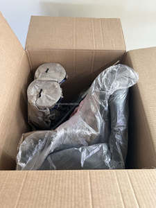 مقاعد بار أنيقة وبسيطة ومريحة ورمادية داكنة ، مقعد مرتفع خلفي عريض ، جلد مريح - Product Image 5