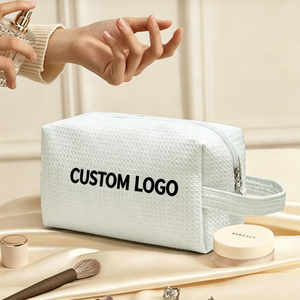Bolsa <span class=keywords><strong>de</strong></span> Maquillaje <span class=keywords><strong>de</strong></span> Viaje <span class=keywords><strong>de</strong></span> Gran Capacidad, Moderna y <span class=keywords><strong>de</strong></span> Lujo, con Cierre, Personalizable con Logotipo Bordado, Bolsa <span class=keywords><strong>de</strong></span> Cosméticos Tipo Waffle - Product Image 1