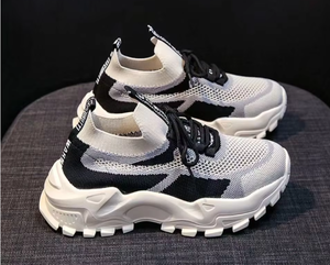 Zapatos Deportivos Transpirables con Superficie de Malla Voladora Estilo Daddy Shoes - Product Image 3