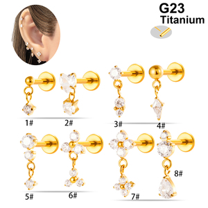 Orecchini a perno piatti in titanio ASTM F136 con zirconi a forma di cuore e fiore, <span class=keywords><strong>piercing</strong></span> alla moda per cartilagine, elice, <span class=keywords><strong>trago</strong></span>, pendenti per <span class=keywords><strong>donna</strong></span> - Product Image 1
