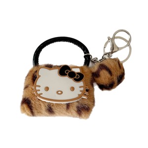 Porte-clés pendentif en forme de petit sac en cuir imprimé léopard avec boule de fourrure en peluche - Product Image 2