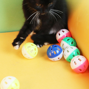 <b>Cat</b> Bell Ball Two Color Plastic <b>Interactive</b> Sound Making <b>Toy</b> For Pet <b>Cats</b> Boredom Buster Random Color - Product Image 3