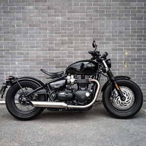 Motocyclette <span class=keywords><strong>Triumph</strong></span> Bobber rétro à essence d'occasion, 1200cc, style Bobber <span class=keywords><strong>vintage</strong></span>, état d'origine, prête à être expédiée - Product Image 4