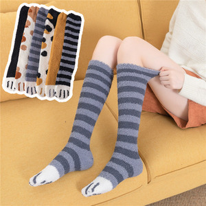 Patte de <span class=keywords><strong>chat</strong></span> hiver <span class=keywords><strong>chaussettes</strong></span> femmes s longue rayure mignon sol sommeil épais filles dessin animé Animal doigts chaussette chaude pour femmes <span class=keywords><strong>chat</strong></span> pied genou - Product Image 1