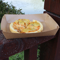 Boîte à collation jetable personnalisable Style classique Récipient alimentaire en papier kraft enduit résistant à l'huile pour frites Logo inclus