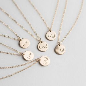 Collar Personalizado <span class=keywords><strong>de</strong></span> Concientización sobre el Cáncer <span class=keywords><strong>de</strong></span> Mama, Collar <span class=keywords><strong>de</strong></span> <span class=keywords><strong>Lactancia</strong></span>, Joyería Feminista Poderosa, Collar con Colgante <span class=keywords><strong>de</strong></span> Disco Mini Simple - Product Image 2