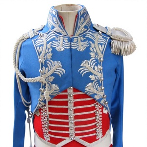 นี่คือเสื้อแจ็คเก็ตแบบเดียวกับที่สวมใส่โดยทหารฮัสซาร์ในยุคสมัยนั้น - Product Image 1