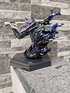 Statue demi-corps blindée de Guts <span class=keywords><strong>Berserk</strong></span>, figurine d'anime de l'armure du Berserker, jouet décoratif de bureau de haute qualité, style dessin animé - Product Image 2