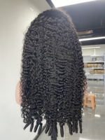 Perruques bouclées vierges brutes non traitées en cheveux humains naturels vietnamiens et birmans, avec frontale HD transparente sans colle, cheveux péruviens