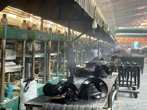 Flaps de <span class=keywords><strong>jante</strong></span> de <span class=keywords><strong>pneu</strong></span> OTR 23.5-25, protection en caoutchouc naturel, flap en caoutchouc 23.5-25 pour <span class=keywords><strong>pneu</strong></span> OTR - Product Image 4