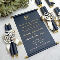 Invitation personnalisée de luxe pour Quinceañera en rose avec sceau de cire doré, ruban rose doux et boîte blanche