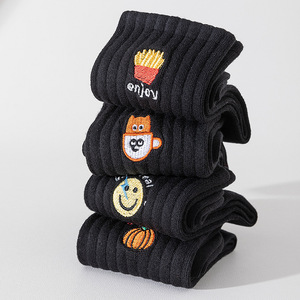 Custom Design Men's Crew <b>Socks</b> High Quality Knitted Athletic Tube Sport <b>Socks</b> with Cartoon Embroidery Logo for ODM <b>Black</b> White - Product Image 4