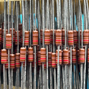 ตัวต้านทานฟิล์มโลหะความแม่นยำสูงแบบอเมริกัน1/4W 0.25W 1.21K 1% แทนที่1.2K - Product Image 4