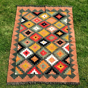 Tapis géométrique Kilim fait main, rectangulaire, en laine et acrylique, à poils moyens, écologique, tufté à la main, pour salon, nettoyage localisé - Product Image 1