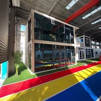Maison préfabriquée modulaire de luxe de 20 pieds, personnalisée en usine, à assemblage rapide, avec petites fenêtres en verre, type conteneur