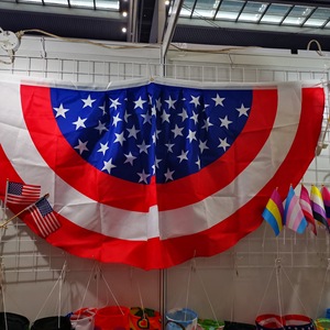 Décoration créative de drapeau américain plissé en forme d'éventail bannière étoilée pour la fête de l'indépendance décoration de la fête du travail - Product Image 1