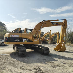 Excavatrice sur chenilles d'occasion 320CL, excellent rapport qualité-prix, nombreuses heures de service, bien entretenue pour projets intensifs, excavatrice sur chenilles de 20 tonnes - Product Image 2