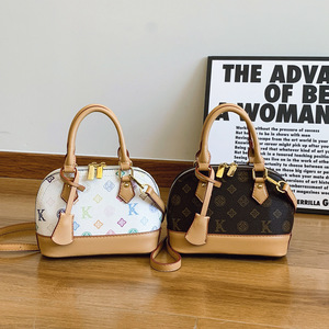 Sac à main zippé imprimé haut de gamme pour femmes, sac à dos multifonctionnel, en polyester, avec un design en forme de coquille. 6036 - Product Image 1