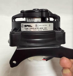 Ventilador SPAL para Tanque de Agua KTM Husqvarna GASGAS, Apto para Modelos 17-26 - Product Image 2