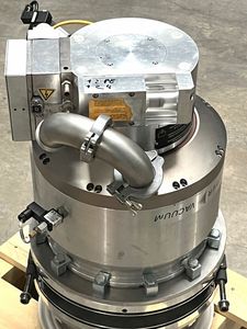 ปั๊มสุญญากาศเทอร์โบโมเลกุล Pfeiffer Vacuum รุ่น PM P03 020 TPH 2101 P พร้อมอุปกรณ์เสริม DV10078 น้ำหนัก 45 กก. - Product Image 2