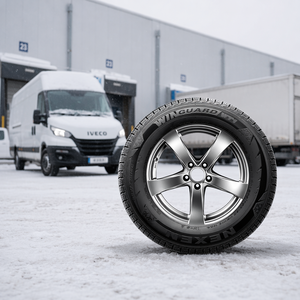 Pneu d'hiver NEXEN Winguard WT1 haute performance pour fourgonnette commerciale, camionnette, flotte de transport, adhérence sur neige et route mouillée, durable, usage intensif, multi-grooves - Product Image 1