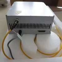Fuente de luz láser de fibra personalizable de 1064nm con una capacidad de 20W, 30W y 50W para máquinas de marcado láser