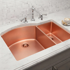 Handmade cobre cozinha pia offset volta tigela dupla com Rose Gold Brush Metal Finish Top Montado Undermount opções disponíveis - Product Image 6