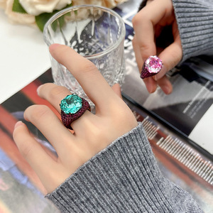 Anillos de Dedo de Oro Negro de Alta Calidad, Ecológicos, de Cobre, Chapados en Oro Negro, con Circonita Verde de Corte Rosa de 14 mm, para Mujer - Product Image 5