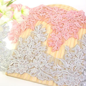 الدانتيل ملابس مزينة بالخرز يمكن أن تزين ملابس العرائس ديي. - Product Image 4