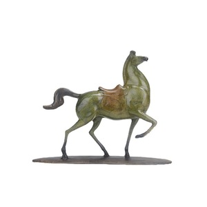Sculpture de cheval de la dynastie Tang en cuivre, ornement animalier fait à la main en cuivre pour la décoration de la maison, cadeau de pendaison de crémaillère - Product Image 1