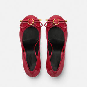 <span class=keywords><strong>Zapatos</strong></span> sólidos de punta redonda para mujer, tacones altos y finos, sandalias decorativas circulares de <span class=keywords><strong>charol</strong></span>, vestido de tacón <span class=keywords><strong>ancho</strong></span>, <span class=keywords><strong>zapatos</strong></span> de tacón con lazo delantero - Product Image 5