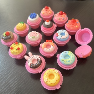 ISMAN Mini mignon noël rose cosmétique tasse gâteau boîtier en plastique pot fantaisie baume à lèvres gommage conteneur emballage 2g <span class=keywords><strong>pour</strong></span> enfants et filles - Product Image 1