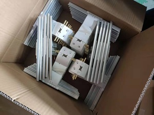 Fenêtre diy et <span class=keywords><strong>automatique</strong></span>, vente en gros d'usine, pièces de porte roulantes, verrouillage par le haut - Product Image 5